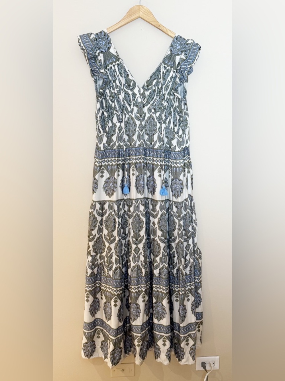 OMIKA jacqueline maxi dress in truro - Picture 5 of 11